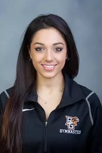 Laura Mitchell Headshot