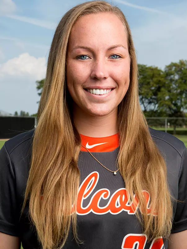 Kellie Natham - BGSU Softball 2018 - photo by BGSU Mkt & Comm