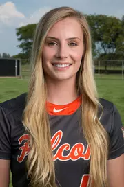 Kinzi Sanders - BGSU Softball 2018 - photo by BGSU Mkt & Comm