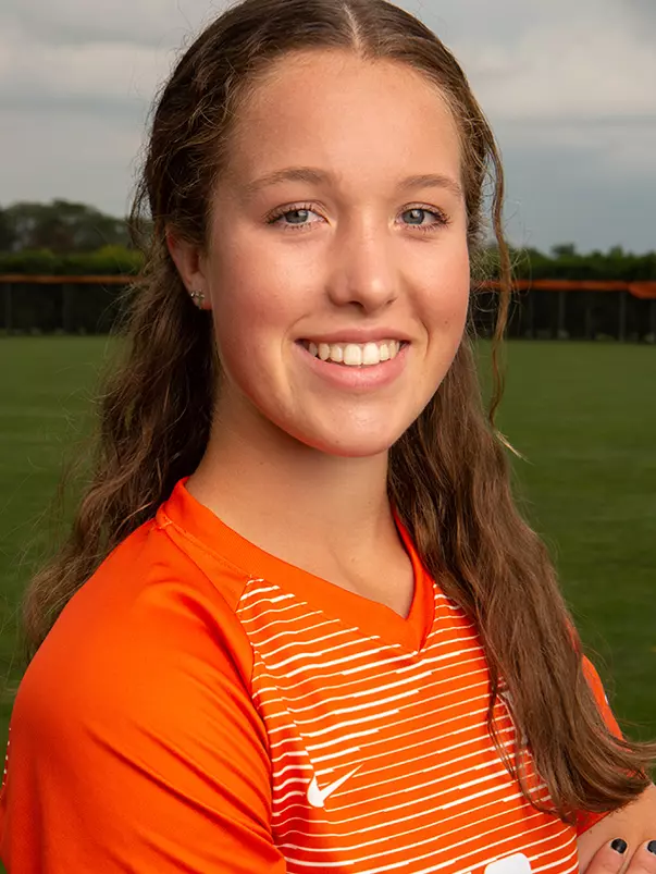 Ruby Linton - 2019 women's soccer