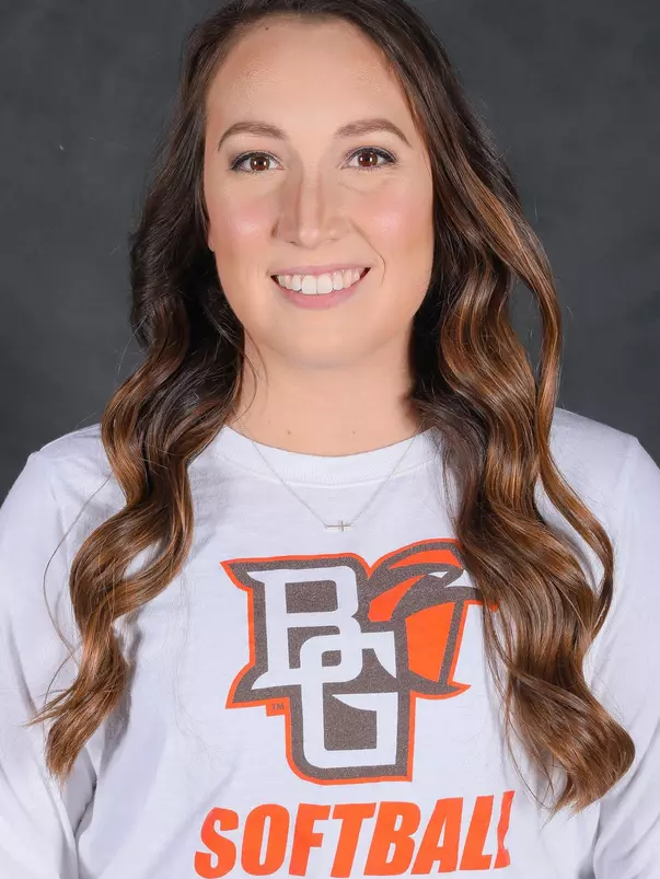 BGSU softball 2022 - photo by Mallory Hiser (Nov. 22, 2021)