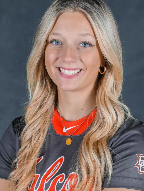 BGSU softball 2022 - photo by Mallory Hiser (Nov. 22, 2021)