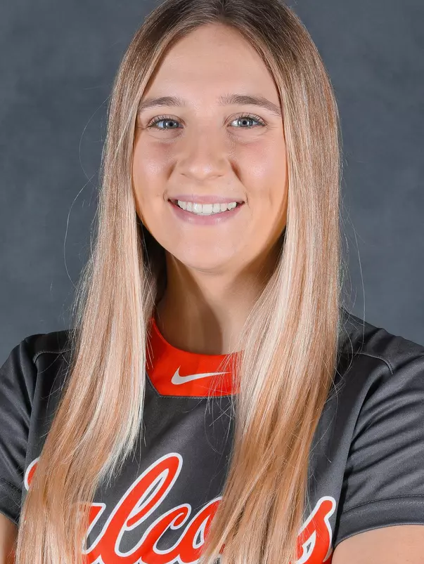BGSU softball 2022 - photo by Mallory Hiser (Nov. 22, 2021)