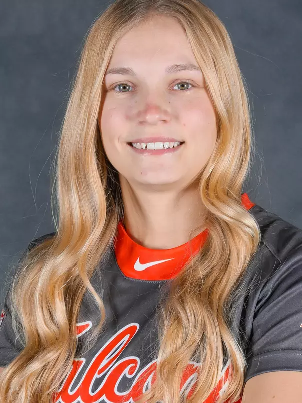 BGSU softball 2022 - photo by Mallory Hiser (Nov. 22, 2021)