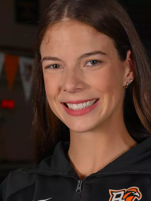 Alaina Pierce headshot