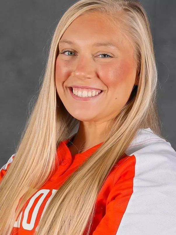 Ally Bezjak - Softball headshot - Oct 2022
