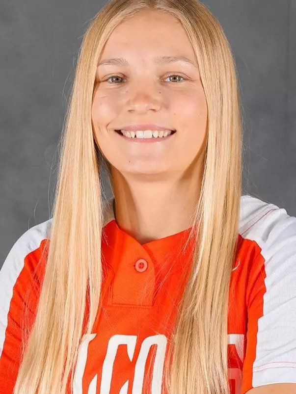 Greta L'Esperance - Softball headshot - Oct 2022