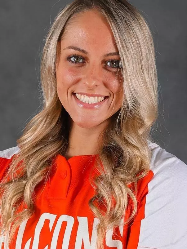 Madison Lenig - Softball headshot - Oct 2022