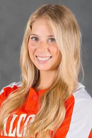 Sydney Stepp - Softball headshot - Oct 2022