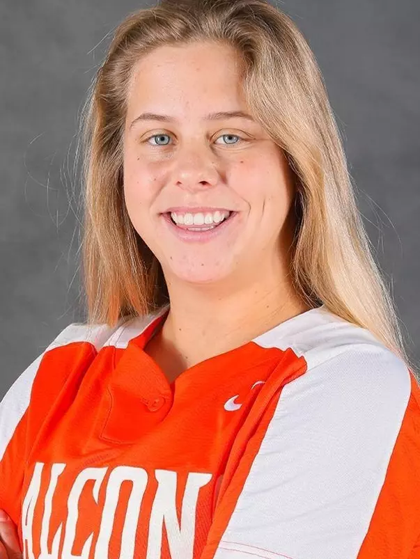 Sophie Weber - Softball headshot - Oct 2022