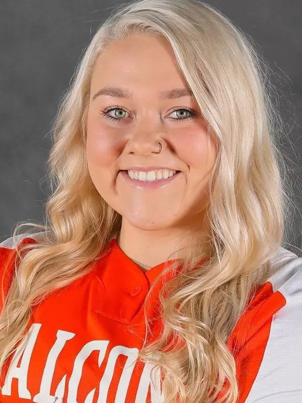 Reagan Williamson - Softball headshot - Oct 2022