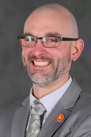 Dan Fischer