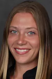 Hannah Neuman Headshot