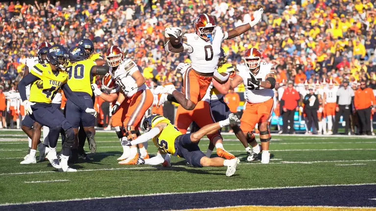 Falcons Drive Past Toledo, 41-26, In Battle of I-75