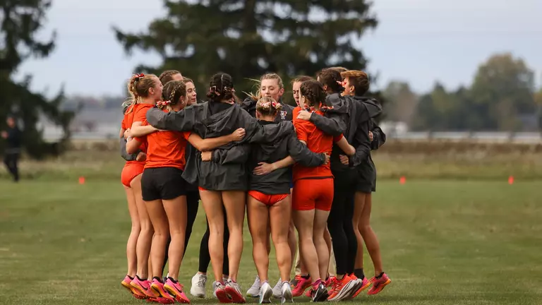 Women’s Cross Country Season Preview: Core Returners Look To Continue Consistency