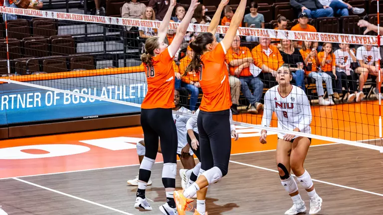 Falcons Sweep NIU For 10th Consecutive Home Regular Season Win