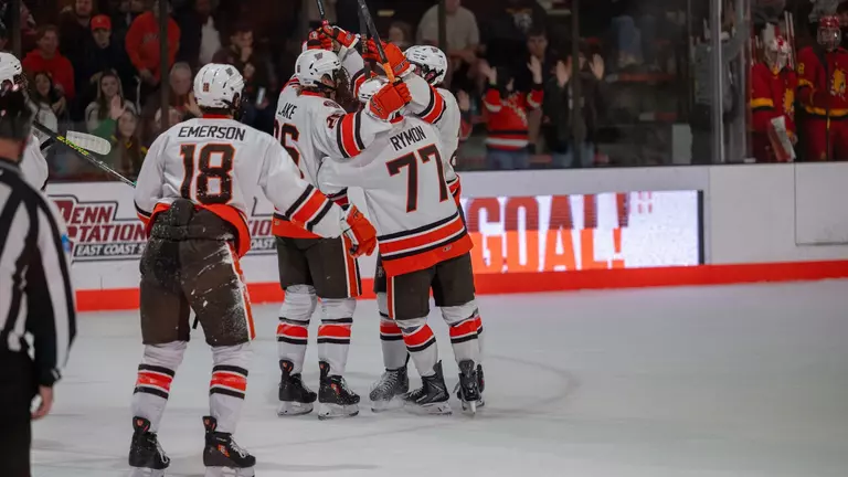 Falcons to Battle Tommies in St. Paul