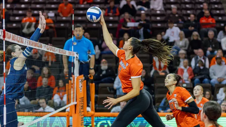 Akron Tops Bowling Green Friday Night