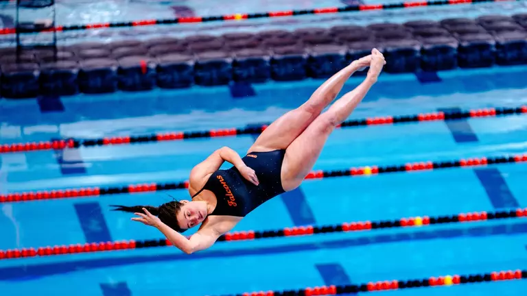 Long, Snyder Named Second-Team CSCAA Scholar All-Americans