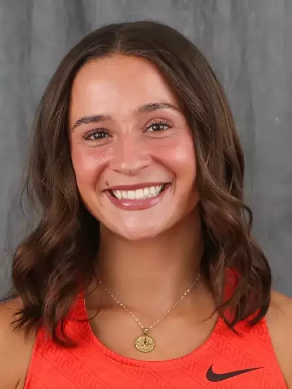 Emma Hellwege Head Shot WXC 25