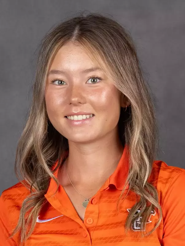 BGSU All Sports Headshots 2025
Slater Family Ice Arena
418 N Mercer Rd
Bowling Green, OH 43402