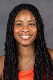Alexsia Davis Headshot 2025-26