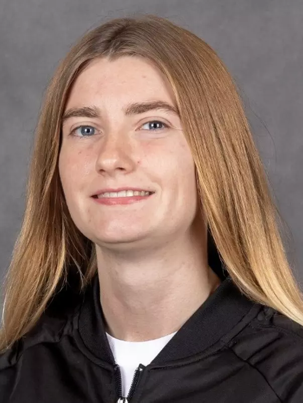 Evie Long Head Shot 2025-26