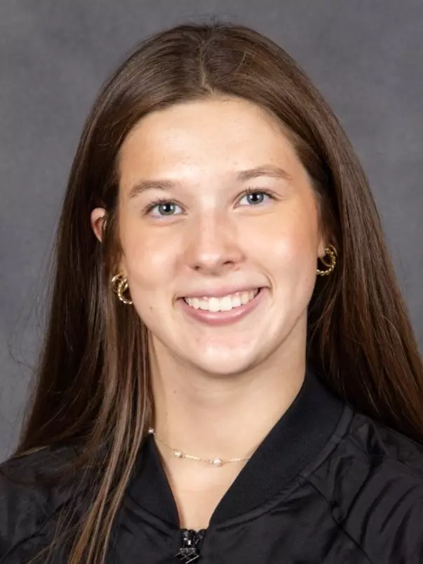 Bella Treib Head Shot 2025-26