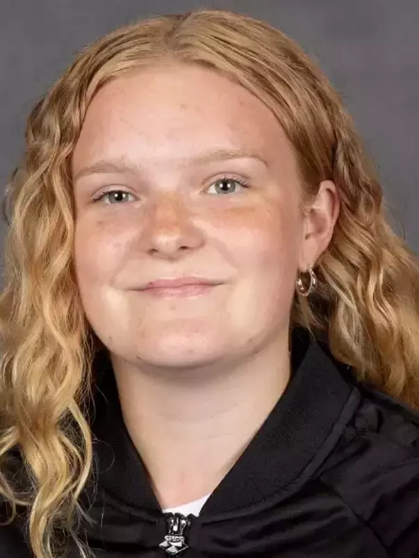 Claire Warner Head Shot 2025-26