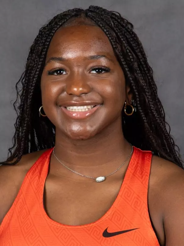 Sydney Williams Head Shot 2025-26