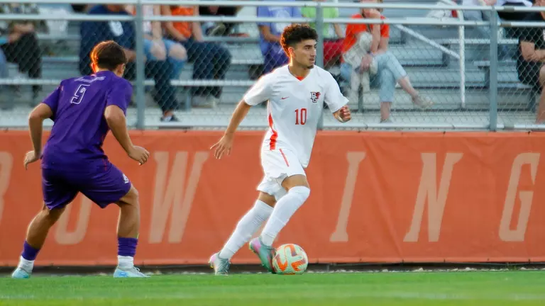 Falcons Host NKU to Conclude September Slate