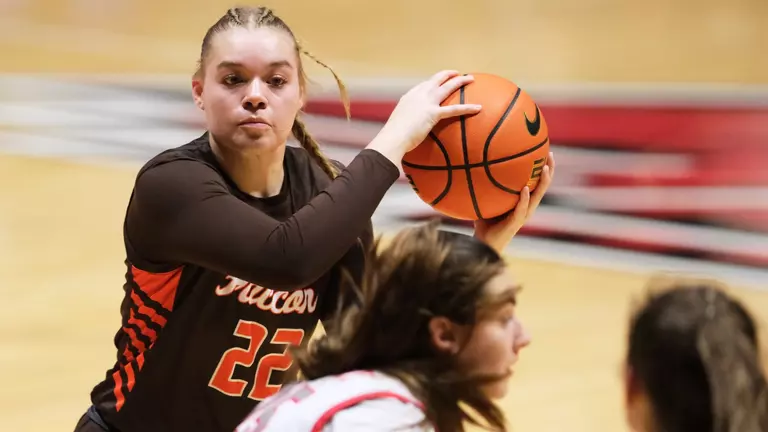 Falcons Fall, 82-67, at League-Leading Ball State