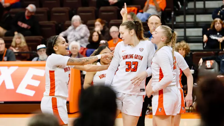 BGSU Makes Plays Down the Stretch to Top WMU, 67-63