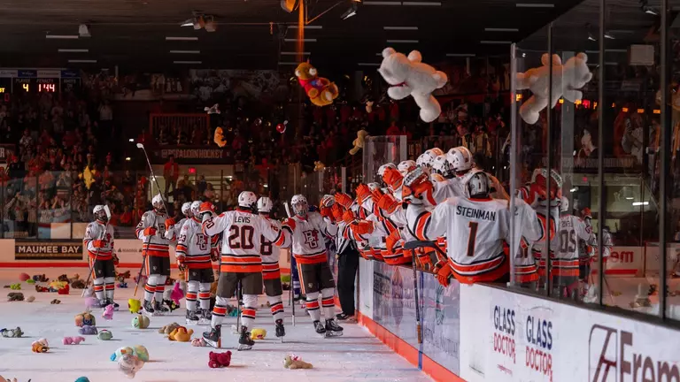 No. 15 St. Thomas Edges BGSU in Overtime, 3-2