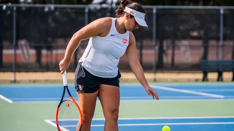 Clemens and Fonseca Grab Singles Points Versus Point Loma