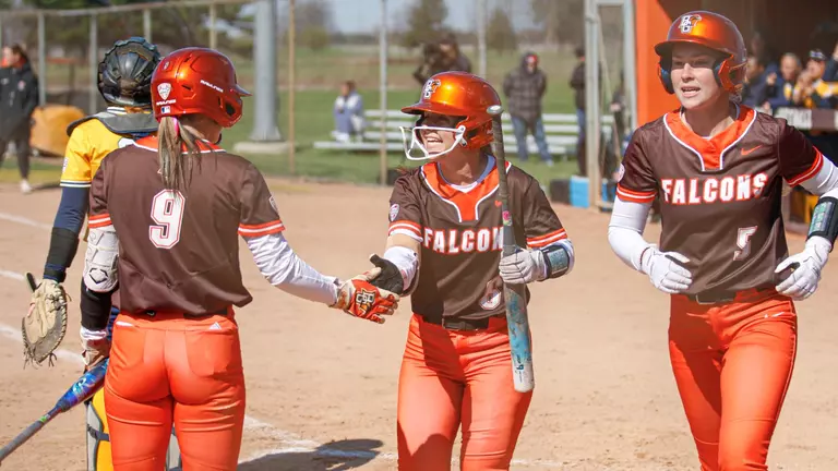 Falcons Host NIU on Alumni Weekend