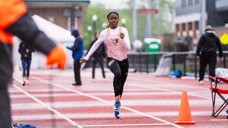 Staples Soars to Top-40 Division I Mark in Louisville