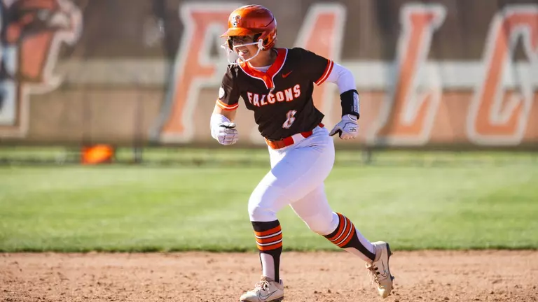 Falcons Fall to Flashes, 5-2