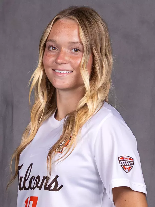 Lizzie Bultynck | August 2 2026 headshot