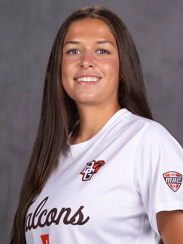 Mia Ugarte | August 2 2026 headshot