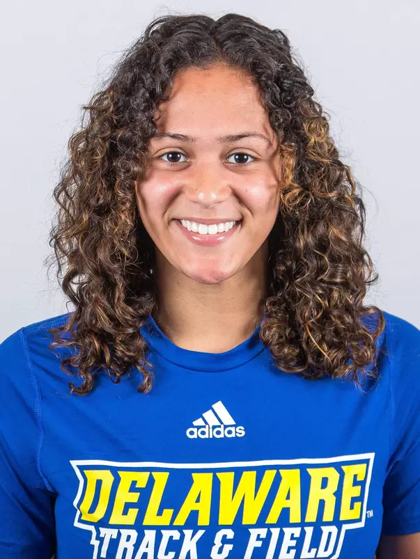 Niyah Cosme headshot