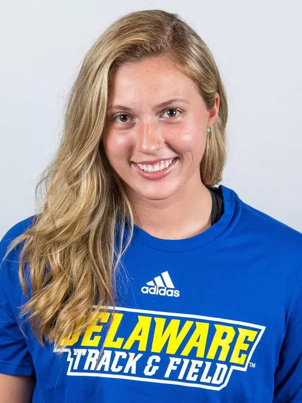 Olivia Duffy headshot