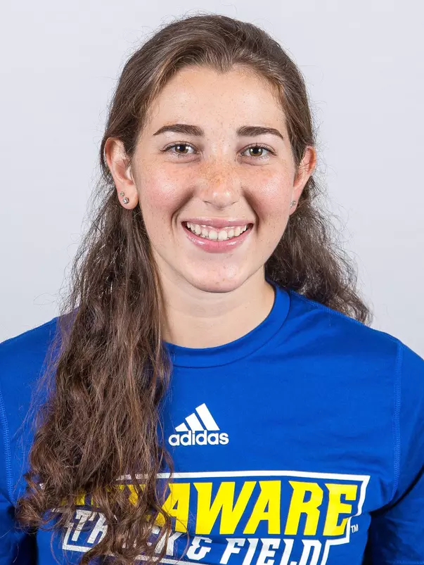 Alexa Vechhione headshot