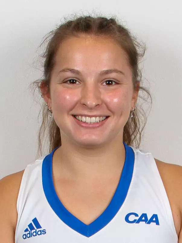 2020-21 University of Delaware
Field Hockey Headshots
October 2, 2020
Photo by Erik Oakley