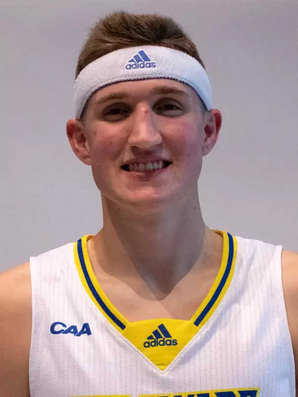 Andrew Carr 2021-22 Men's Basketball Headshot