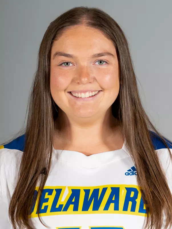 Sophia Foohey Headshot