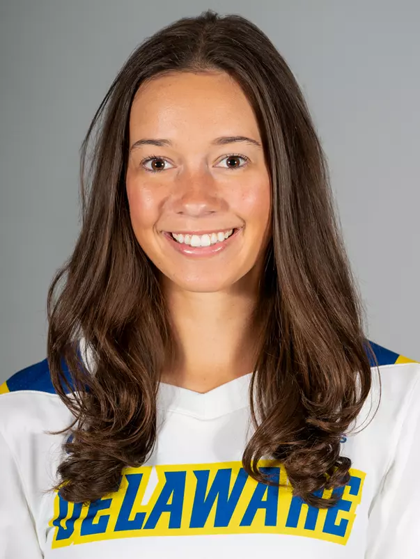 Riley Gillen Headshot