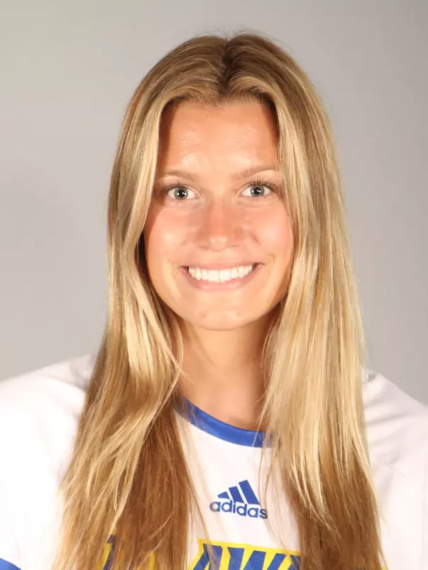 Anna Sisson  WSOC 2022 Headshot