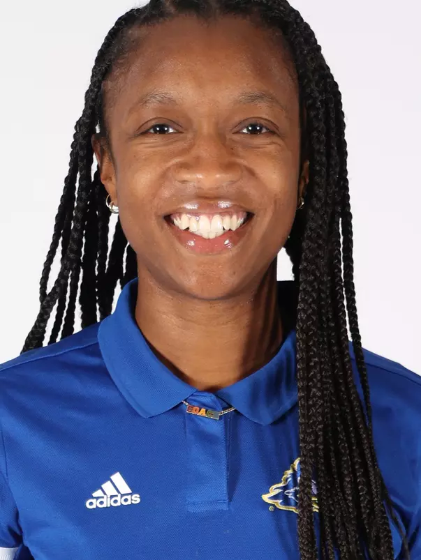 Kenyatta Iyevbele Headshot