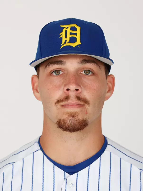 Dom Velazquez headshot